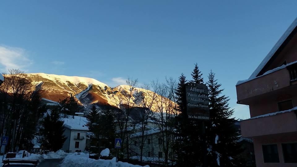 Albergo Parco Della Maiella サンテウフェミーア・ア・マイエッラ エクステリア 写真